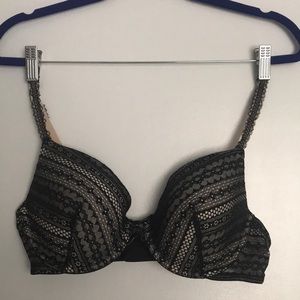 Victoria’s secret lined perfect coverage bra